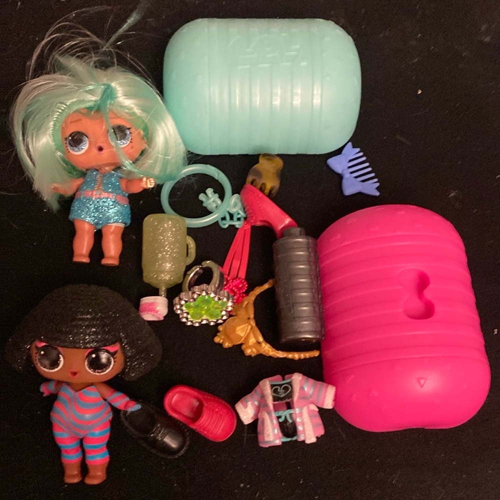 LOL mini doll set w accessories